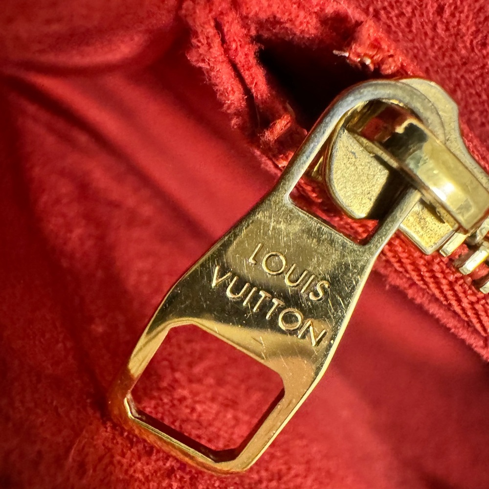 Louis Vuitton Louis Vuitton Pallas Chain Bag - Picture 14 of 16